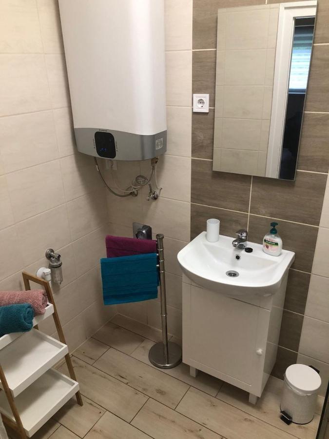 Kelemen Apartman Надьканижа Экстерьер фото